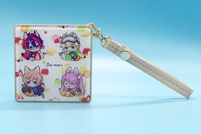 ちびキャラと果物がかわいい！両面楽しめるモバイルバッテリー