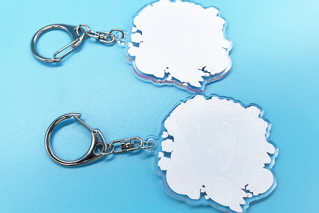 個性全開！8人のちびキャラが彩るアクリルキーホルダー