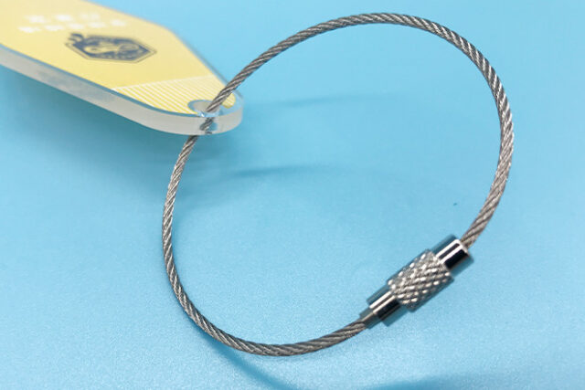 蜂蜜のように甘くかわいい黄色モーテルキー