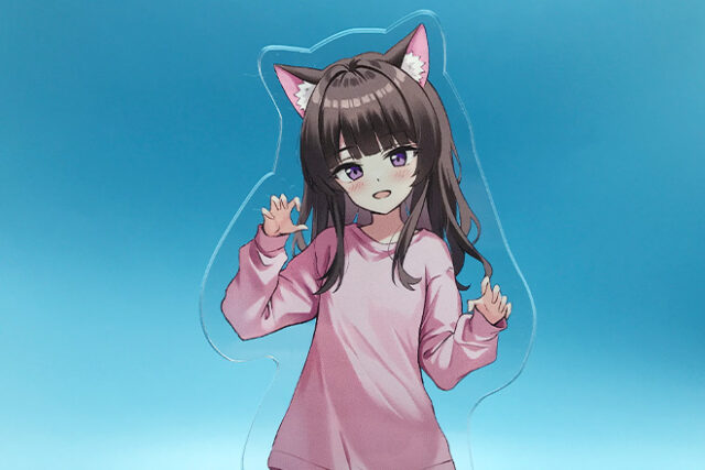 猫耳女子のかわいいポーズが映えるアクリルスタンド