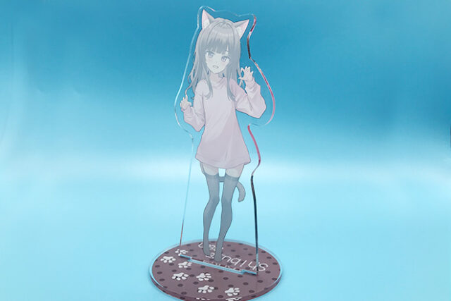猫耳女子のかわいいポーズが映えるアクリルスタンド