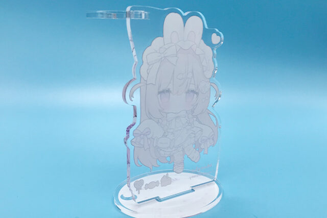 ベビーフェイスに癒やされるアクリルペンスタンド