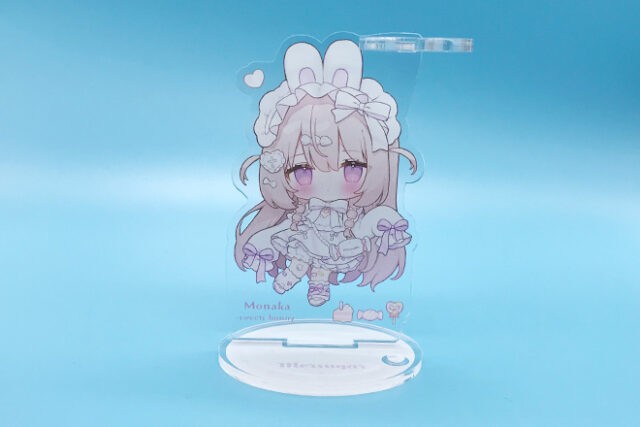 ベビーフェイスに癒やされるアクリルペンスタンド