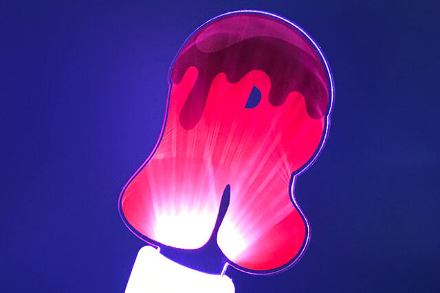 とろ～りソースがかかった美味しそうなアクリルペンライト