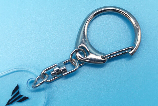 やさしいブルーと透明感が美しいモーテルキー