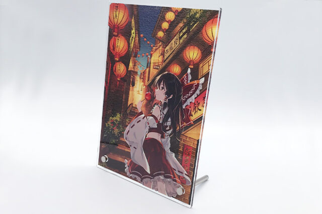 ちょうちんが照らす街と少女を描いたアクリルパネル