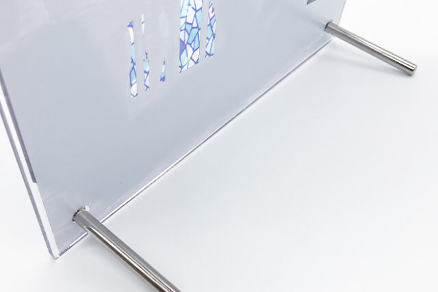 ちょうちんが照らす街と少女を描いたアクリルパネル