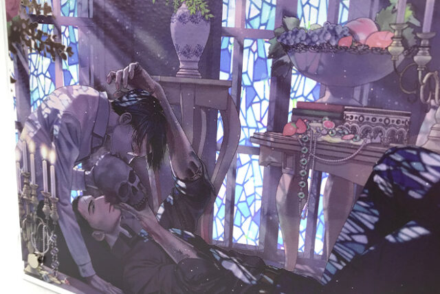 洋館の光彩に包まれた二人を描くアクリルパネル