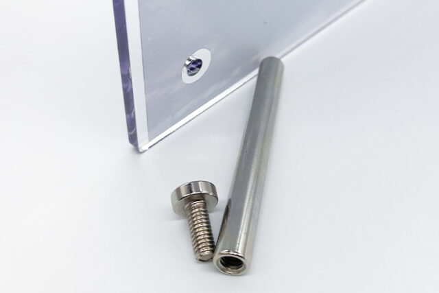 洋館の光彩に包まれた二人を描くアクリルパネル