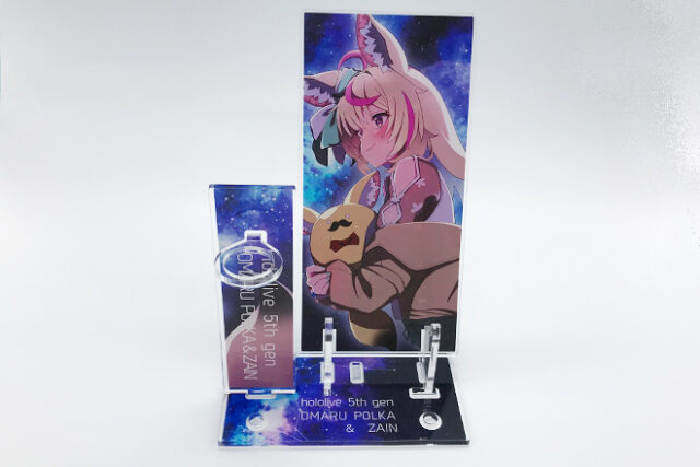 壮大な銀河に横顔の女性がたたずむ3wayアクスタ