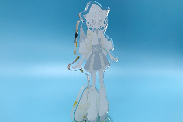 和装少女とおにぎりのアクリルスタンド（プレートタイプ）