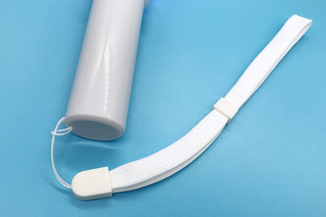 ちびキャラと丸文字が彩るハート型の立体ペンライト