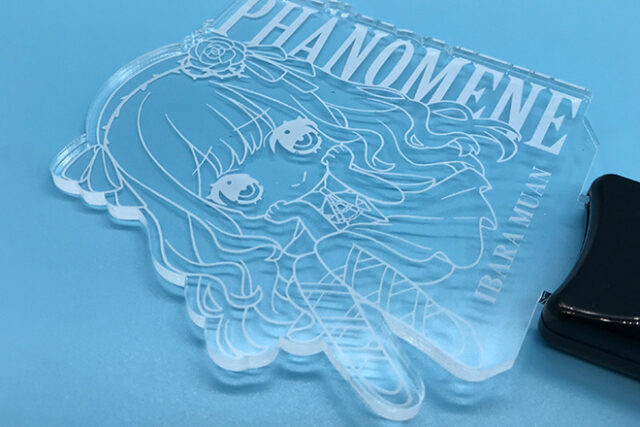 ロングヘアキャラと大文字で魅せるペンライト