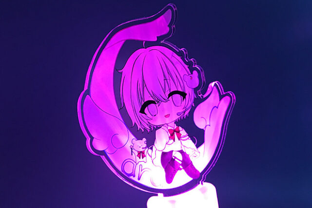 ふんわり白羽に腰かける癒しのペンライト（オリジナル型）