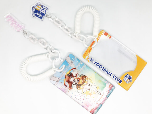 リバーシブル印刷パスケースの同人グッズを作成