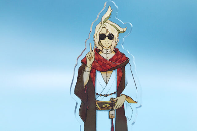 透明感をいかしたおしゃれな着物姿のアクリルスタンド