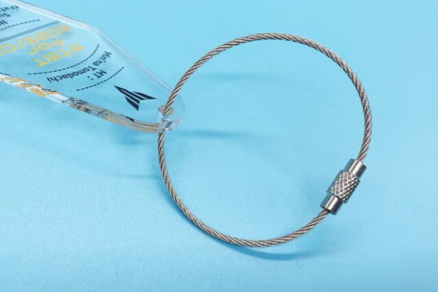 黄色と黒のコントラストが印象的なモーテルキー