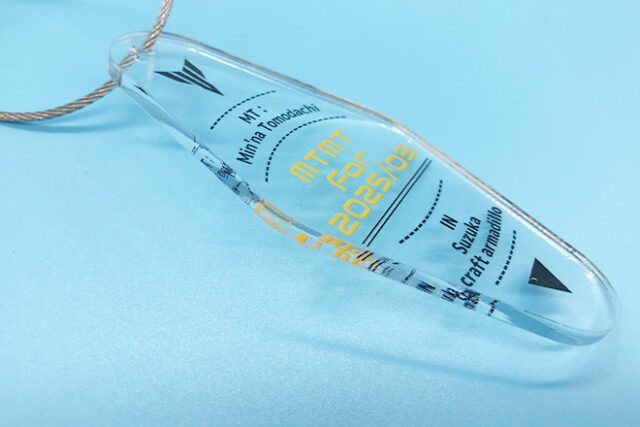 黄色と黒のコントラストが印象的なモーテルキー