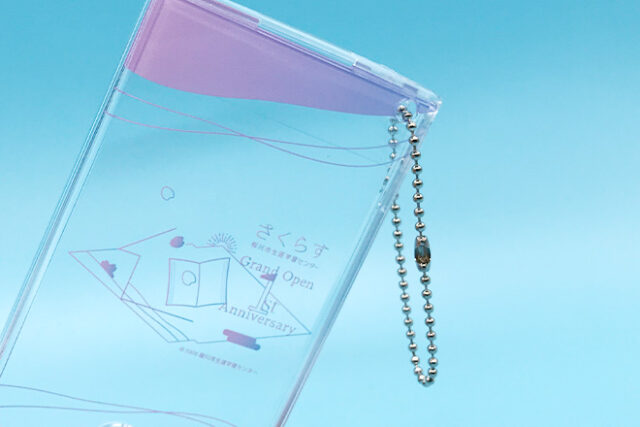 淡彩グラデが映える上品な印象のPCクリアパスケース