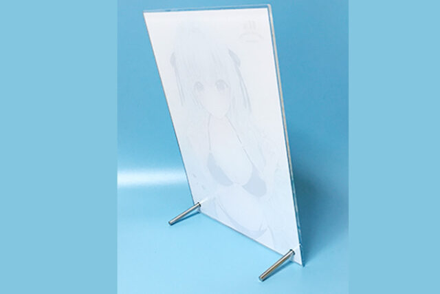 ぬれ髪が美しい水着姿の女性が描かれたアクリルパネル