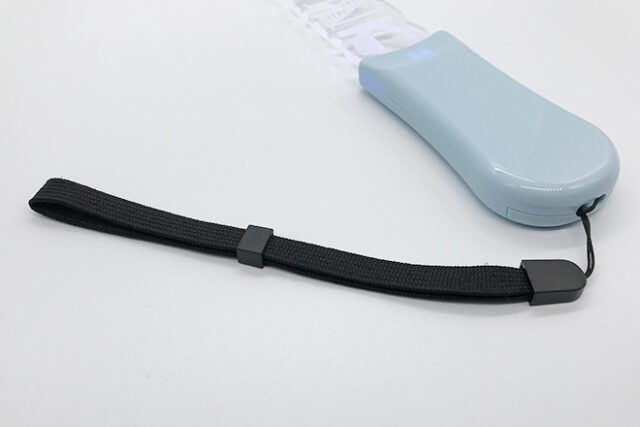 文字のデザインを際立たせるレーザー彫刻ペンライト