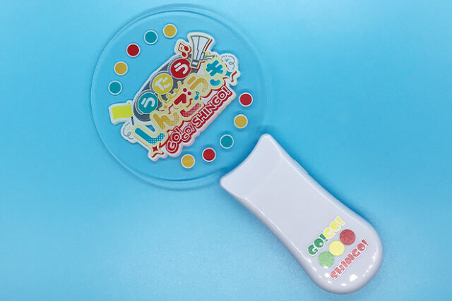 信号機モチーフをポップにデザインしたペンライト
