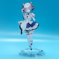  透明感あふれるドレス姿の女性を描いたアクリルスタンド 